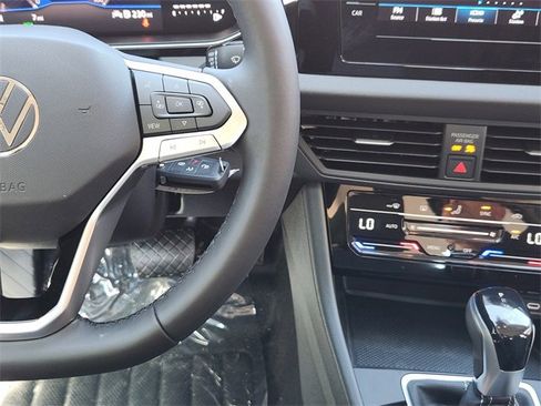 New 2025 Volkswagen Jetta S image 28