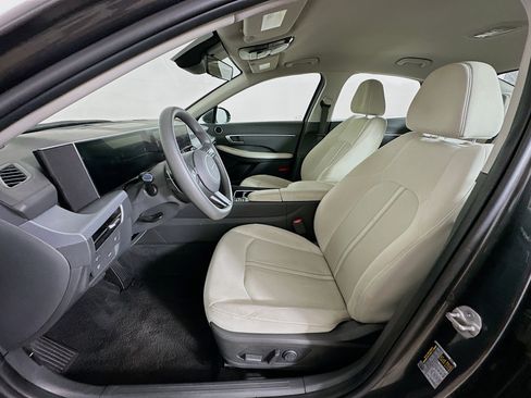 Used 2025 Hyundai Sonata SEL FWD image 13