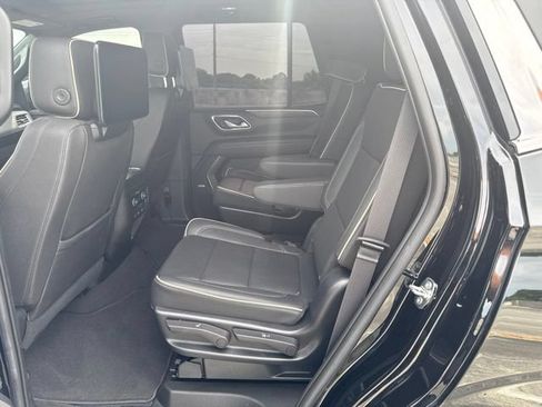 Used 2023 Chevrolet Tahoe Premier AWD/4WD image 3