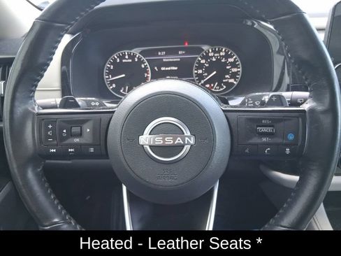 Used 2022 Nissan Pathfinder SL w/ Lighting Package (N92) AWD/4WD image 16
