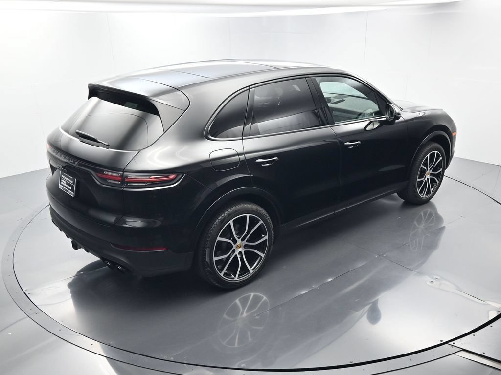 Certified 2023 Porsche Cayenne Platinum Edition AWD/4WD image 40