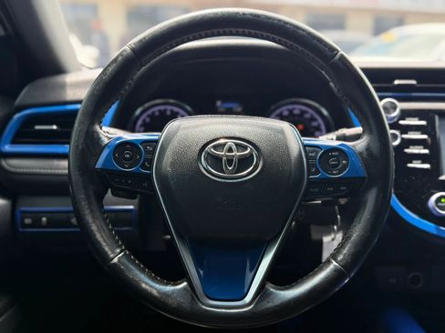 Used 2020 Toyota Camry SE image 38