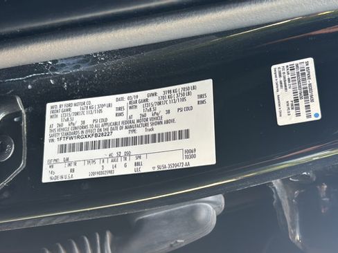 Used 2019 Ford F150 Raptor w/ Equipment Group 802A Luxury AWD/4WD image 39