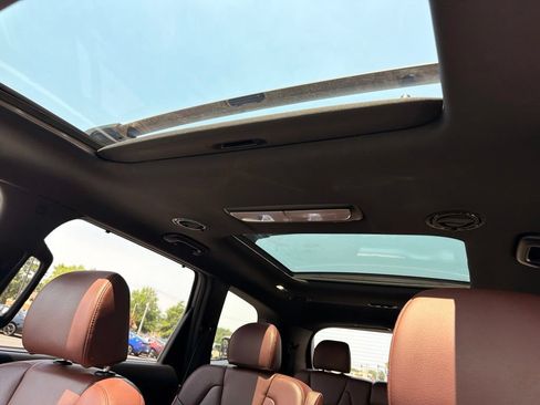 Used 2024 Kia Telluride SX FWD image 32