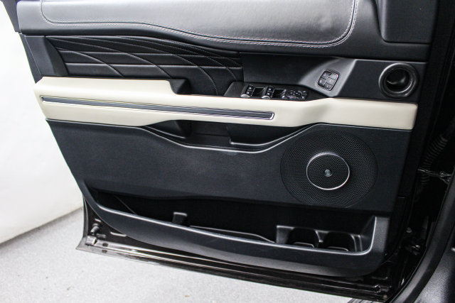Used 2021 Ford Expedition Max Platinum AWD/4WD image 26