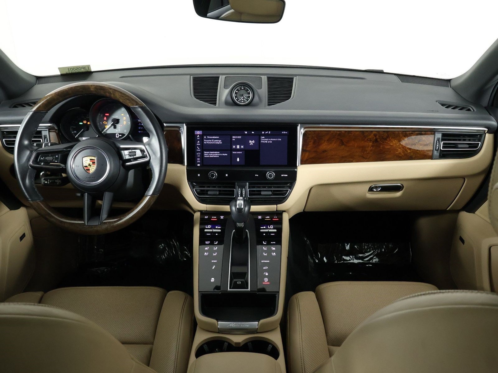 Certified 2022 Porsche Macan S AWD/4WD image 11