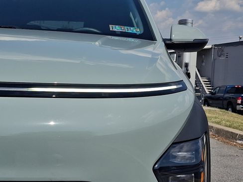 Certified 2025 Hyundai Kona SEL AWD/4WD image 10