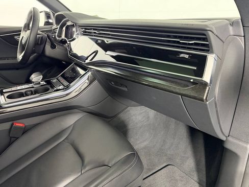 Used 2025 Audi Q8 Premium w/ Black Optic Package AWD/4WD image 32