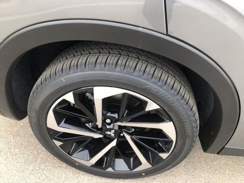 Used 2024 Mitsubishi Outlander SE image 6