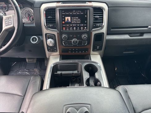 Used 2016 RAM 1500 Laramie w/ Convenience Group AWD/4WD image 12