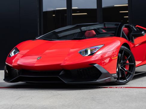 Used 2014 Lamborghini Aventador LP 720-4 50th Anniversario AWD/4WD image 4