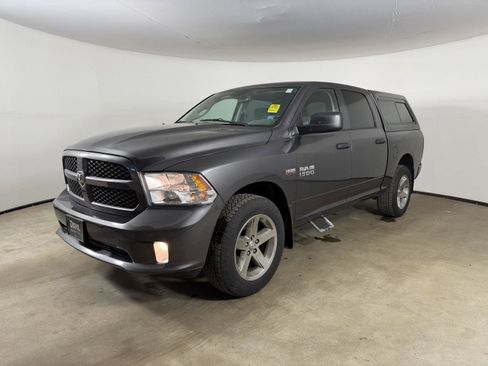Used 2015 RAM 1500 Express AWD/4WD image 12