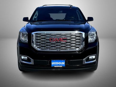 Used 2019 GMC Yukon Denali w/ Denali Ultimate Package image 2