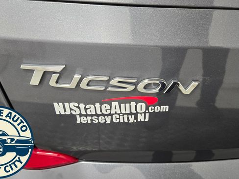 Used 2018 Hyundai Tucson Limited AWD/4WD image 32