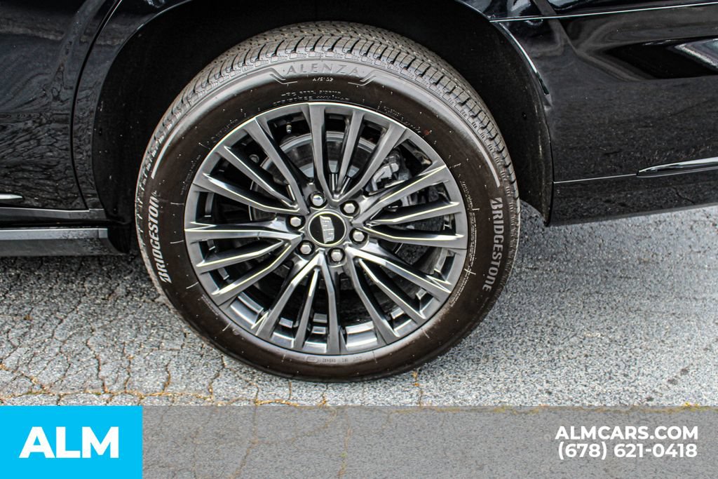 Used 2026 Cadillac Escalade Platinum Sport w/ LPO, Floor Liner Package AWD/4WD image 14