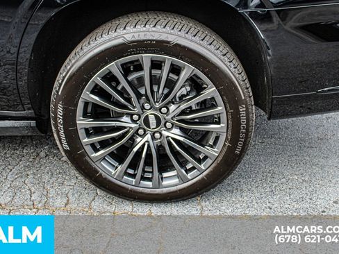 Used 2026 Cadillac Escalade Platinum Sport w/ LPO, Floor Liner Package AWD/4WD image 14