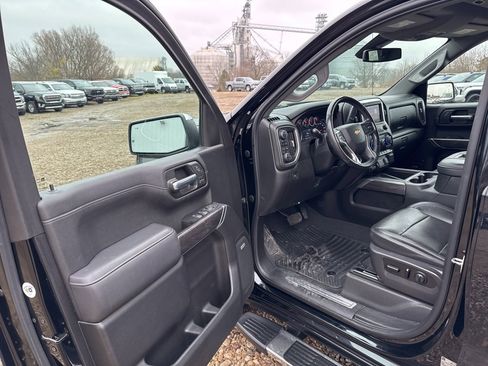 Used 2020 Chevrolet Silverado 1500 LTZ w/ LTZ Premium Package image 16