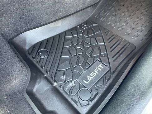 Used 2021 Jeep Wrangler Unlimited Sahara AWD/4WD image 30