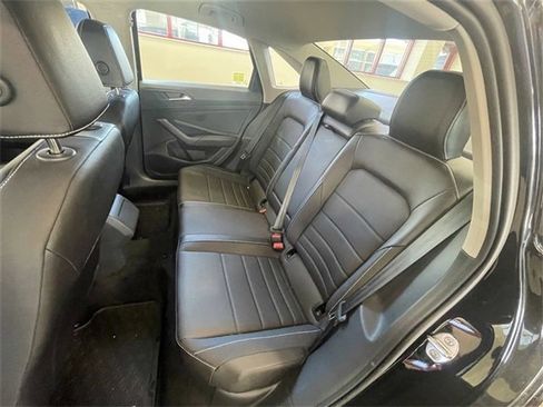 Used 2023 Volkswagen Jetta SE image 26