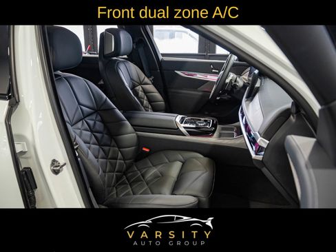 Used 2025 BMW 740i image 18