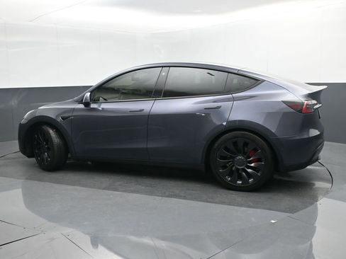 Used 2022 Tesla Model Y Performance AWD/4WD image 3