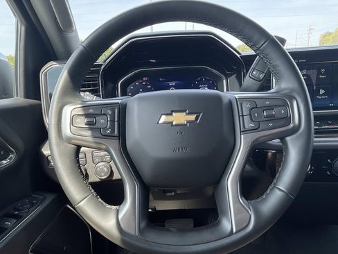 Used 2024 Chevrolet Silverado 1500 LT image 25