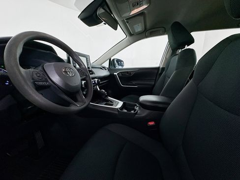 Used 2019 Toyota RAV4 LE image 20