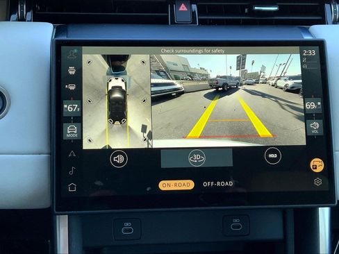 Used 2024 Land Rover Discovery Sport S image 28