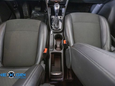 Used 2018 Buick Encore Preferred FWD image 31