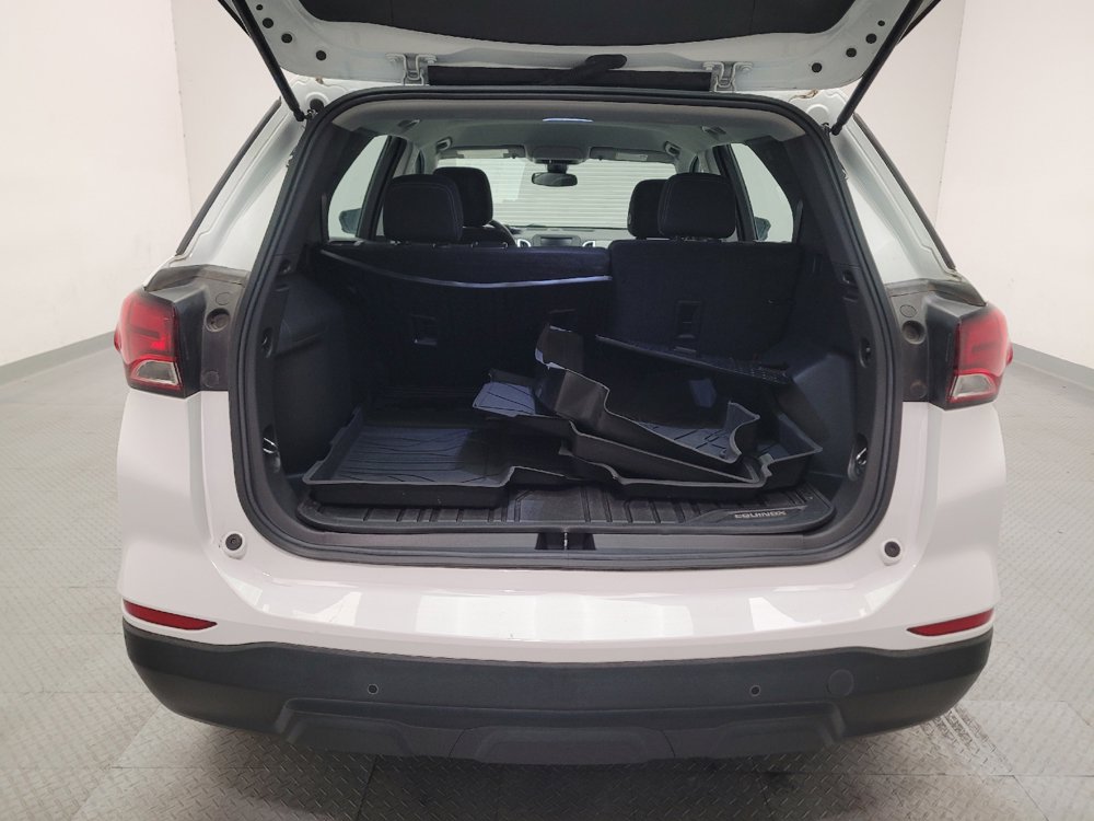 Used 2022 Chevrolet Equinox LS w/ LPO, Floor Liner Package AWD/4WD image 29