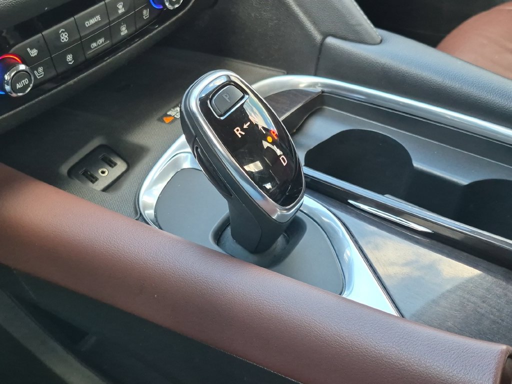 Used 2018 Buick Enclave Avenir w/ Avenir Technology Package FWD image 12