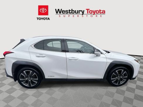 Used 2020 Lexus UX 250h 250h Base w/ Premium Package image 6