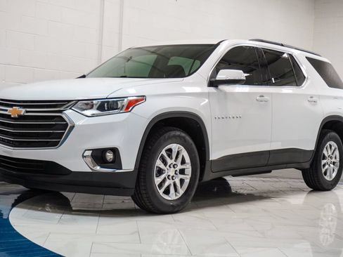 Used 2021 Chevrolet Traverse LT FWD image 4