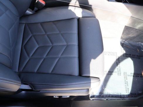 Used 2025 BMW i5 xDrive40 w/ Premium Package image 34