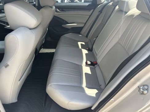 Used 2019 Honda Accord Touring image 22