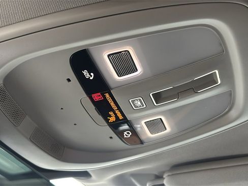 Certified 2023 Volvo XC90 B6 Core w/ Climate Package image 24