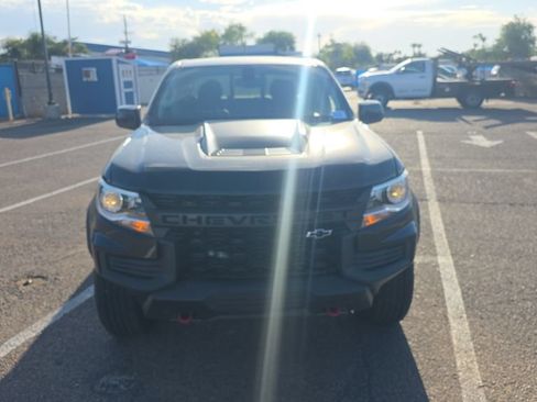 Used 2022 Chevrolet Colorado ZR2 AWD/4WD image 2