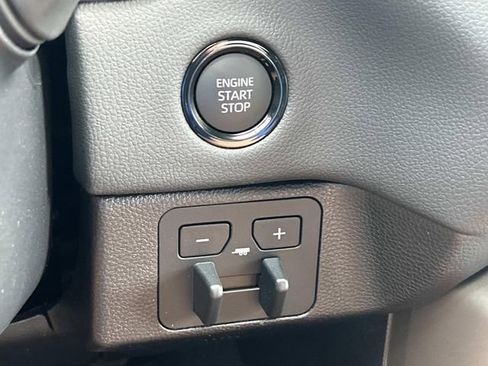 New 2026 Toyota Tundra Limited AWD/4WD image 32