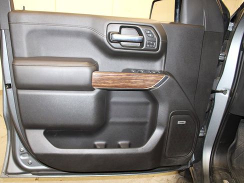 Used 2019 Chevrolet Silverado 1500 High Country w/ High Country Premium Package image 26