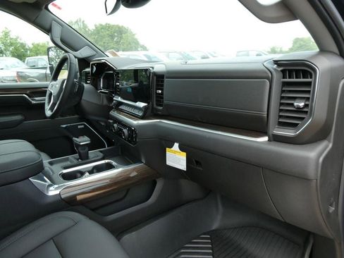 New 2026 Chevrolet Silverado 1500 LT Trail Boss w/ Convenience Package II AWD/4WD image 14