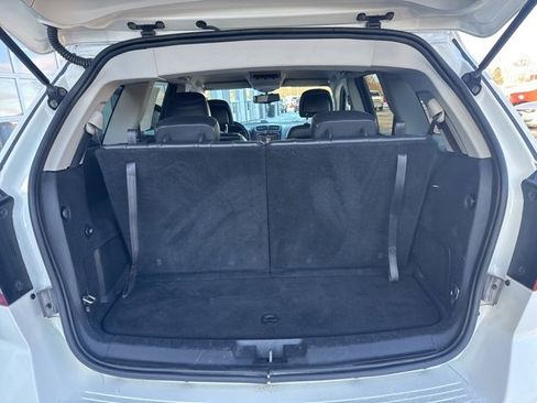 Used 2017 Dodge Journey Crossroad w/ Flexible Seating Group image 19