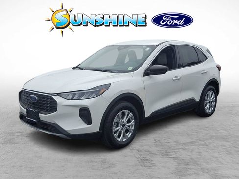 Certified 2023 Ford Escape Active AWD/4WD image 3