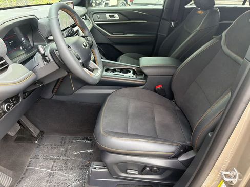New 2026 Ford Explorer Tremor w/ Tremor Convenience Package AWD/4WD image 10