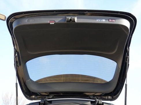 Used 2026 Mercedes-Benz GLC 300 4MATIC image 19