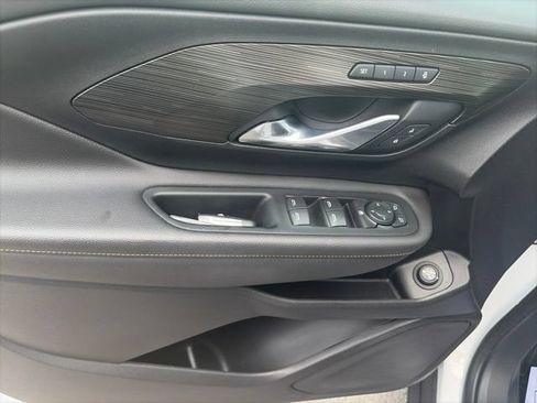 Used 2021 GMC Terrain SLT w/ Elevation Edition FWD image 17