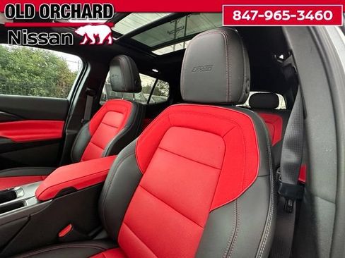 Used 2025 Chevrolet Equinox EV RS FWD image 12