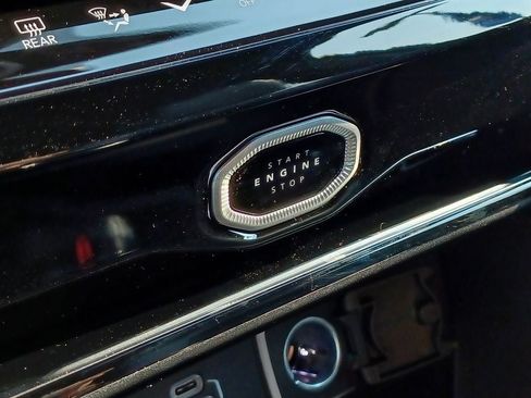 New 2026 Jeep Grand Cherokee L Limited AWD/4WD image 15