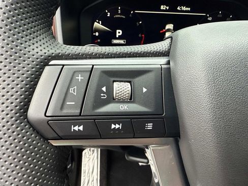 New 2025 Mitsubishi Outlander SEL FWD image 39