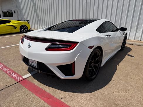 Used 2017 Acura NSX AWD/4WD image 7
