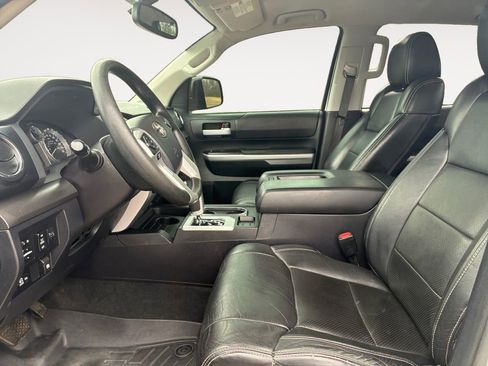 Used 2017 Toyota Tundra SR5 w/ SR5 Upgrade Package image 9